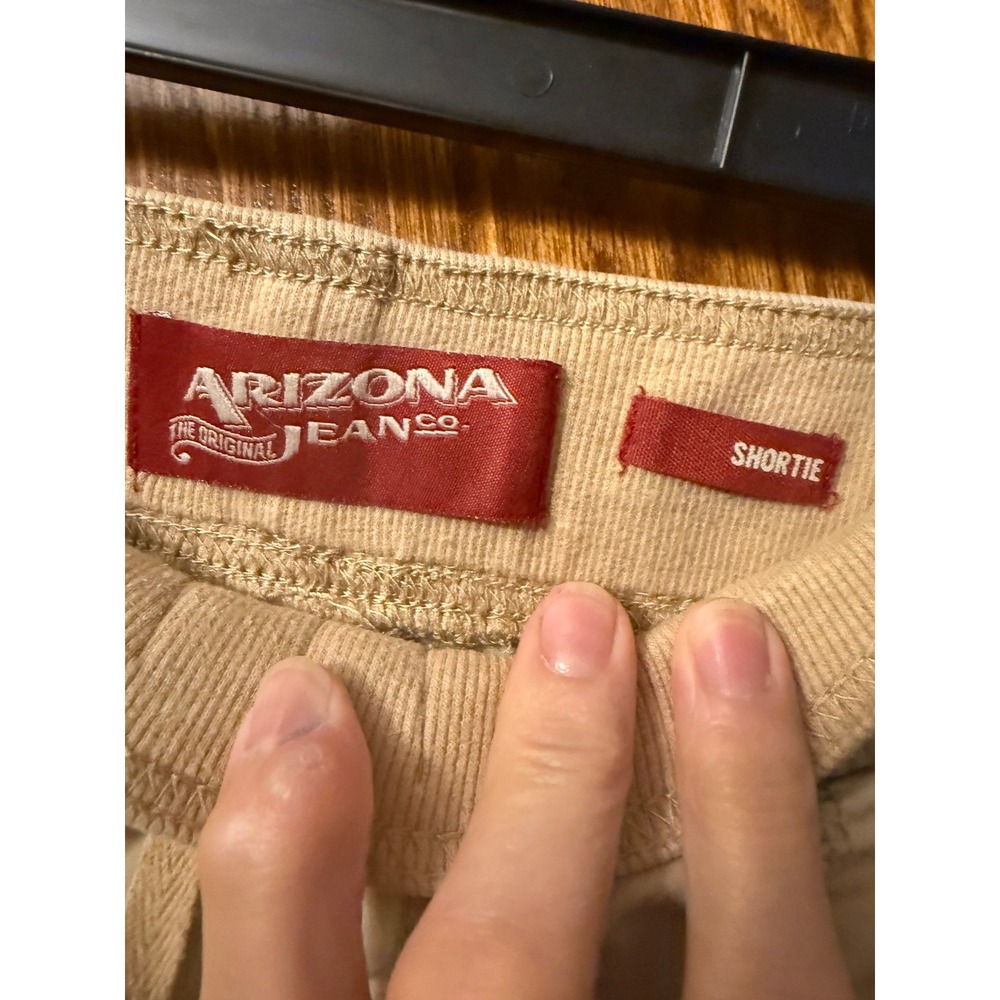 Arizona Jean Co Khaki Shortie Utility Shorts Womens 16.5 Plus Elastic Waist Tan - Picture 3 of 6
